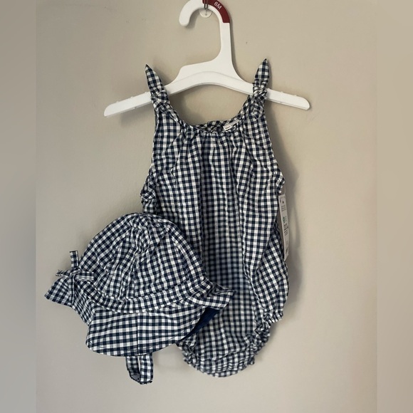 Carters Navy Blue & White Gingham Romper with Matching Bucket Hat Size 6 Months - Picture 1 of 7